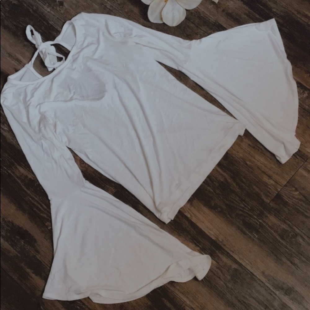Trumpet sleeve top
